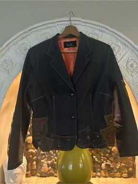 Leslie Monte Carlo Tailored Jacket with Contrast Stitching and NYC